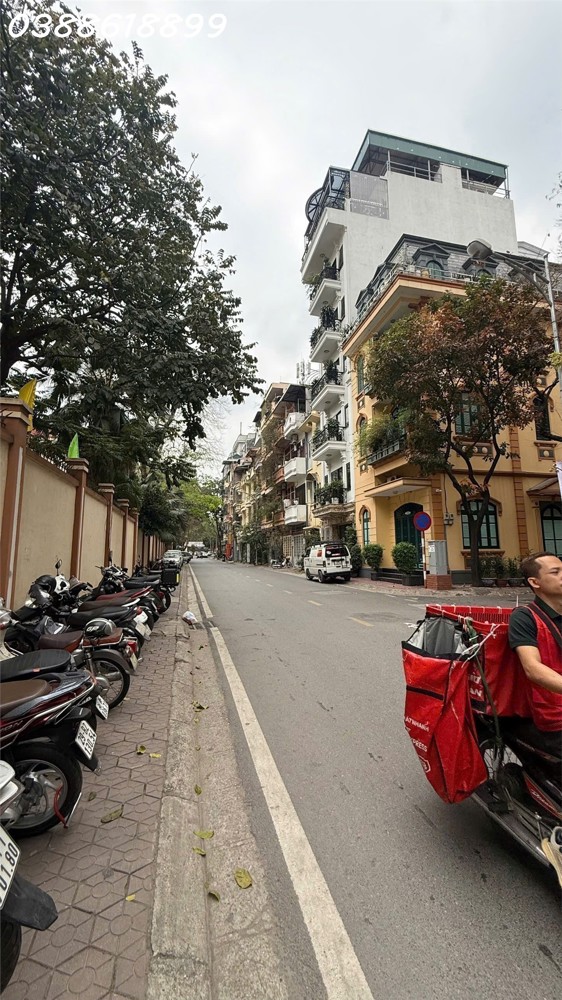 Bán Nhà Mặt Phố Nghĩa Tân – 110M X 7T Thang Máy - Mt 6,8M - Vị Trí Đẹp Nhất Phố - Cho Thuê 150