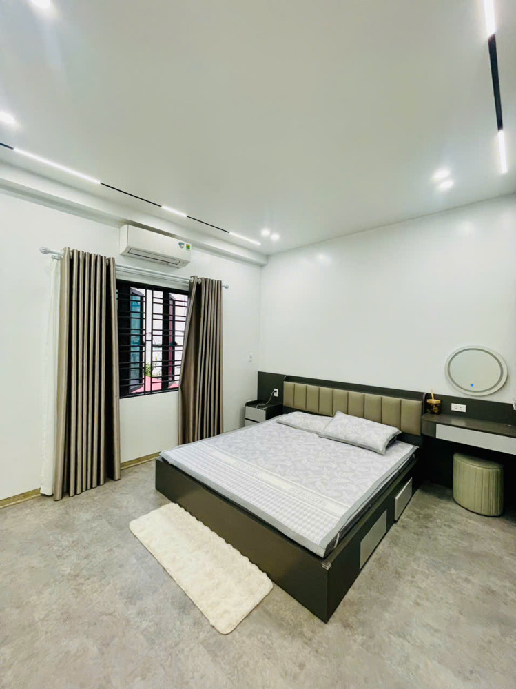 Mở Bán Căn Nhà Gốc Dân Tại Mặt Ngõ Kiều Sơn Văn Cao - Oto Đến Cửa Chỉ Nhô 3 Tỷ