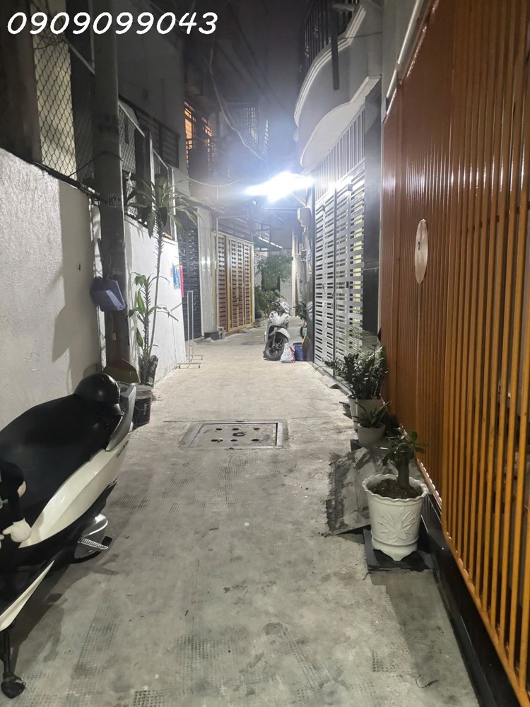 Bán Nhà Nguyễn Thị Trên-Hẽm 3,5M Oto Đậu Kế Cửa-Kế Bên Galaxy Nguyễn Ảnh Thủ