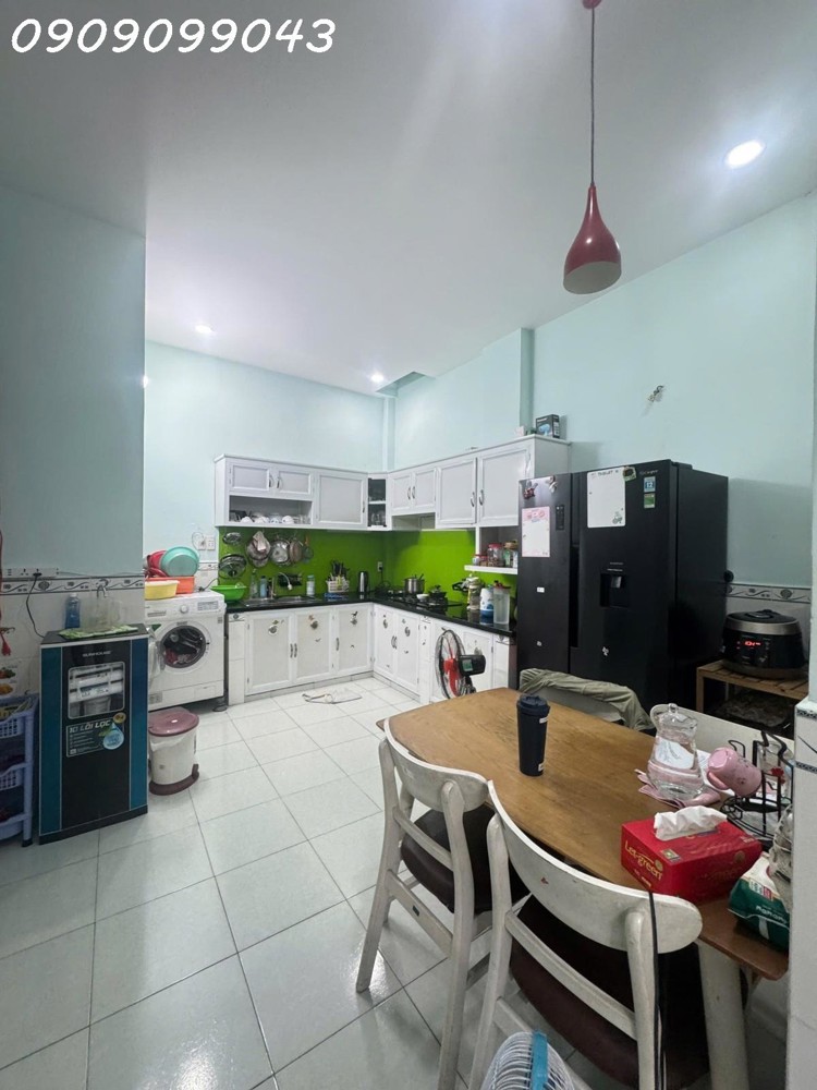 Bán Nhà Nguyễn Thị Trên-Hẽm 3,5M Oto Đậu Kế Cửa-Kế Bên Galaxy Nguyễn Ảnh Thủ