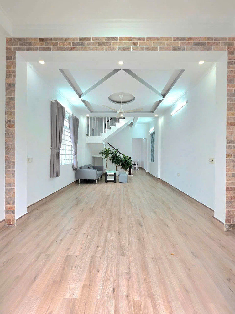 Mặt Tiền Chính Kinh Doanh 4 Tỷ 86 - Shr Gốc 2 Mặt Tiền 4