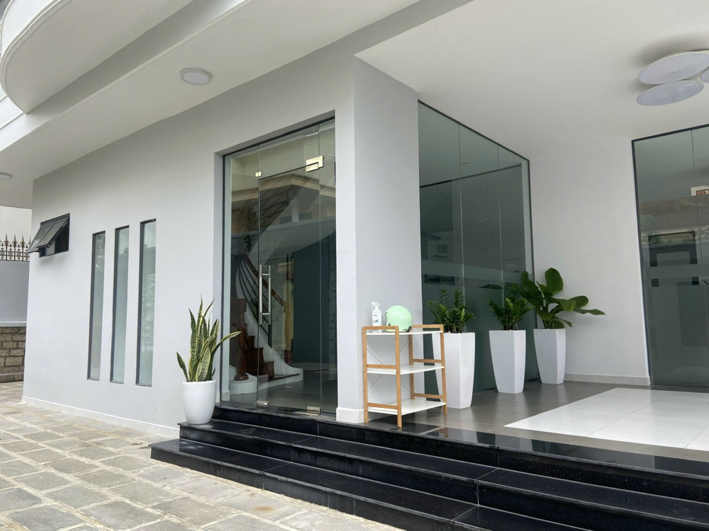 Biệt Thự Rộng 450M2 Thảo Điền - Compound Bờ Sông Nguyễn Văn Hưởng - 2 Mặt Tiền - 242Tr/m2