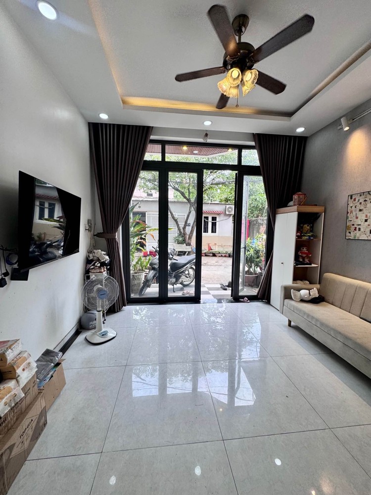 Bán Nhà Full Nội Thất , Vị Trí Đẹp Trung Chánh,Hóc Môn