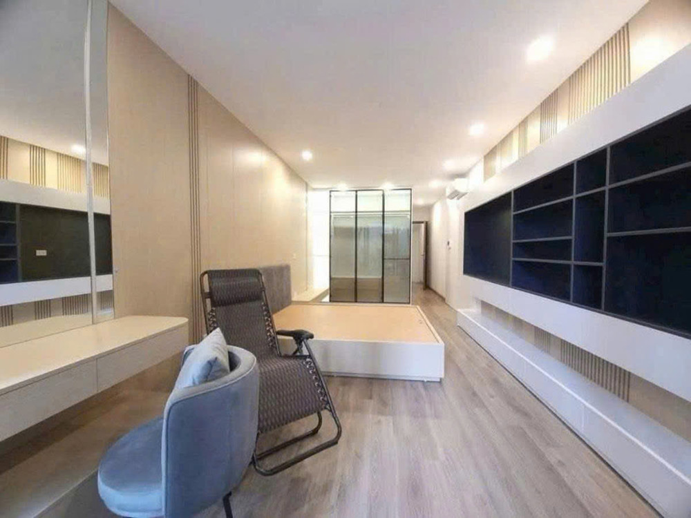 Bán Nhà Bồ Đề 56M 5 Tầng Cạnh Hồ 20M Ra Ô Tô Hơn 14 Tỷ