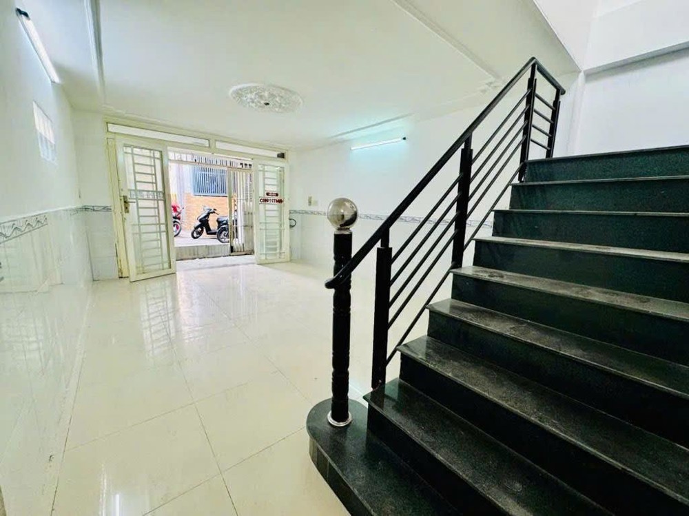 Bán Nhà 2 Mặt Tiền Quận 8 Khu Nội Bộ Đường Số 2 Bông Sao – Giá Tốt Hiếm - Nhỉnh 6 Tỷ - 0948769331