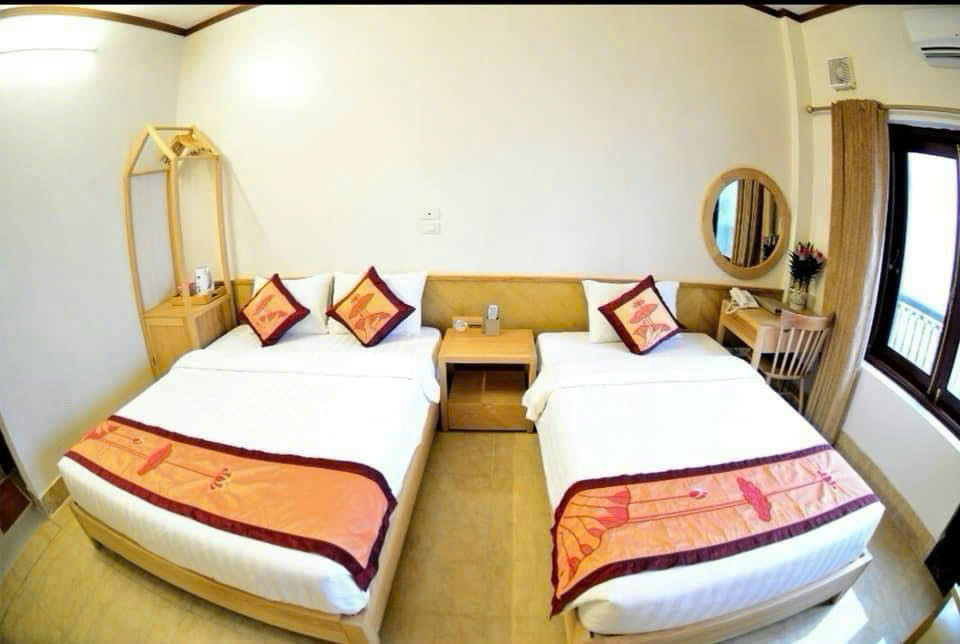 Bán Khách Sạn Gia Lê – Vị Trí Vàng- Sinh Lời Cao Cơ Hội Đầu Tư Hiếm Có Khu Vực Trung Tâm Tam Đảo