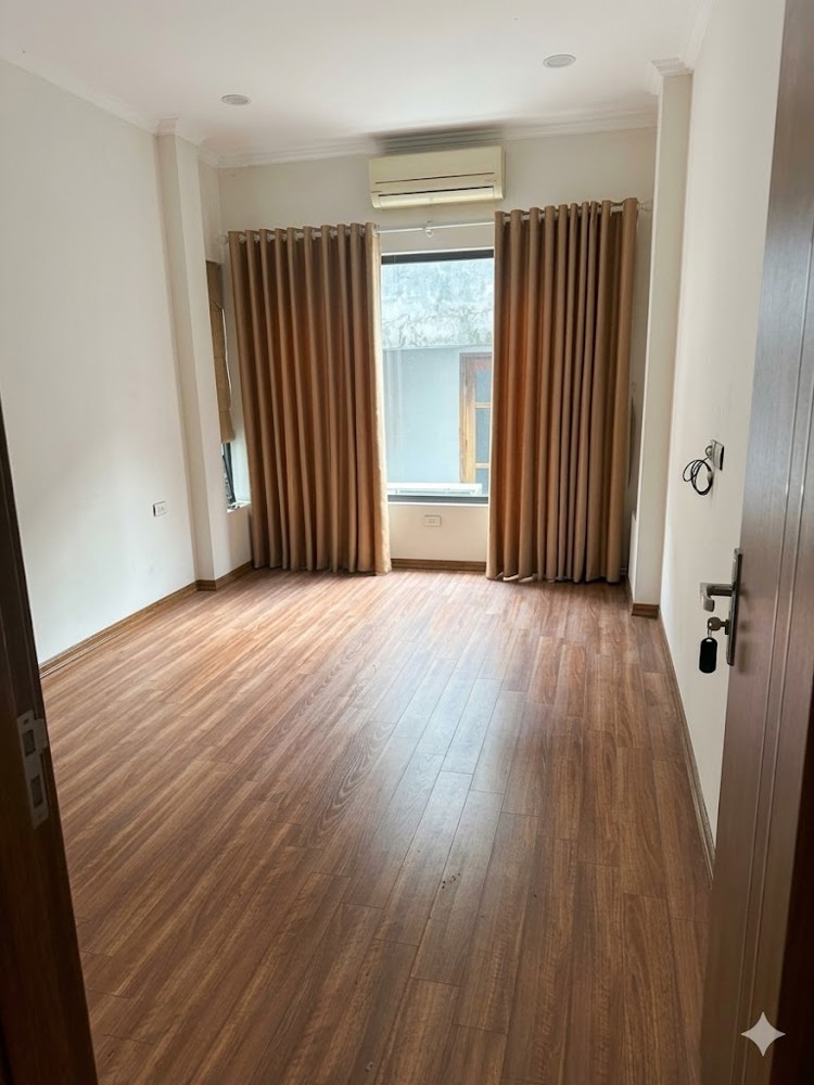 Nhà Cạnh Võ Chí Công Tây Hồ - Ngõ Nông – 2 Phút Hồ - Lâu Lâu Mới Có – 3 Gác Vào Nhà - Ở Sướng