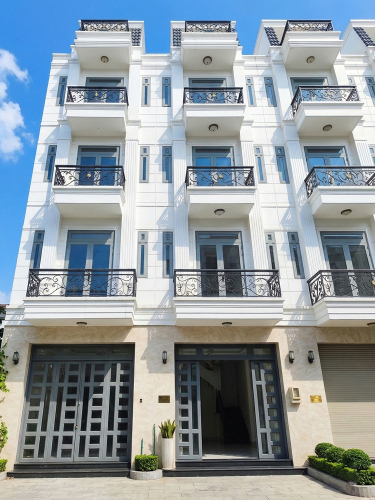 L2178 Nhà Kdc Bảo Ngọc Garden Thạnh Lộc 44, Shr, Vuông, Hxh, 5 Tầng, 4X15m, 6.X Tỷ