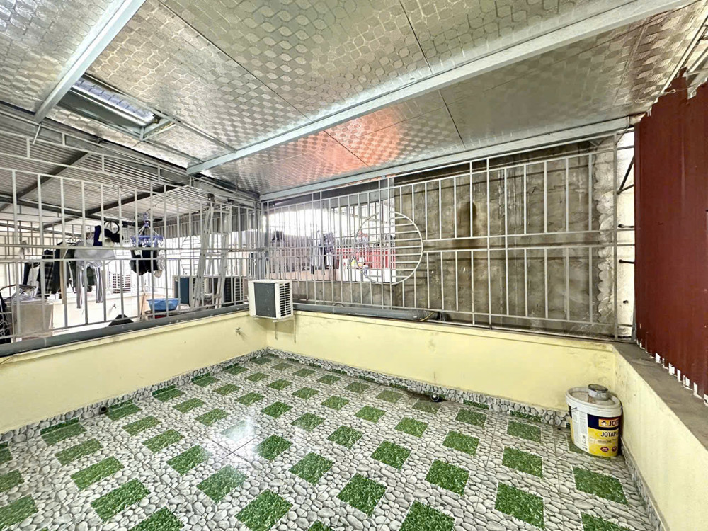 Bán Nhà Kiều Sơn - Văn Cao - 58M 3 Tầng - Sân Cổng Riêng - Ngõ Cực Nông