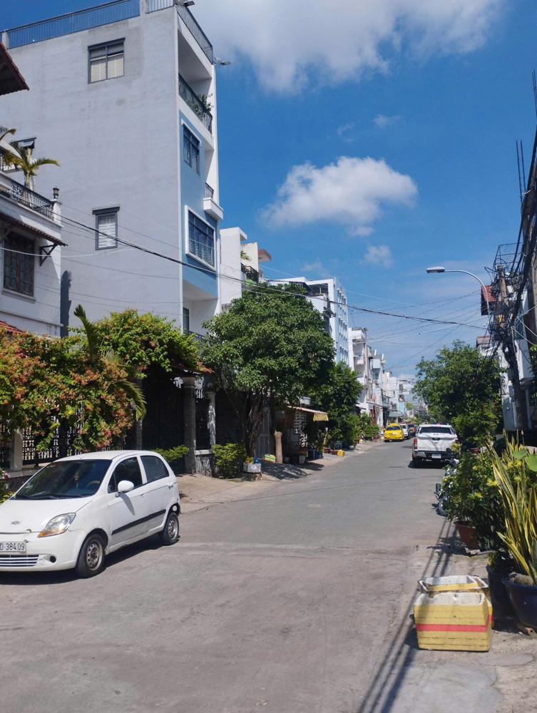 Quận 7. Căn Góc Đường Số Kdc Tân Quy, 9 X 27M, Chỉ 30 Tỷ, Ngay Đoạn Chợ, Bán Gấp