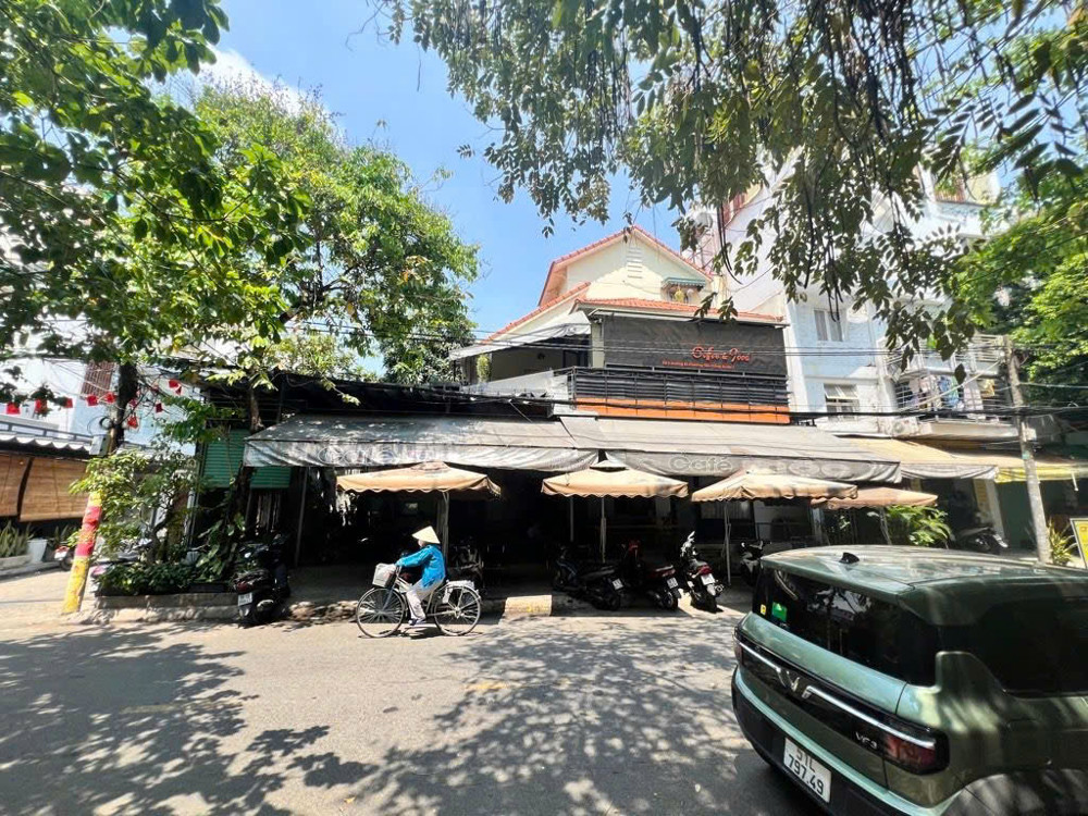 Quận 7. Căn Góc Đường Số Kdc Tân Quy, 9 X 27M, Chỉ 30 Tỷ, Cần Bán Gấp