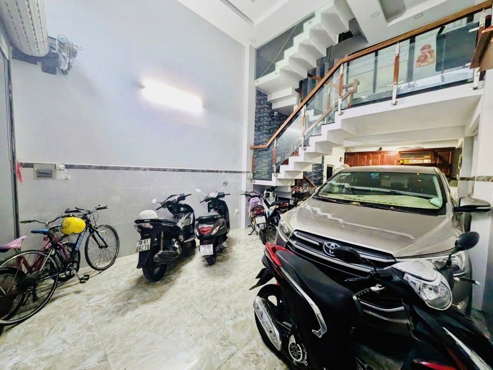 Hiếm! Nhà Ngang 4.55M – Đối Diện Cityland – Dòng Tiền 18Tr/tháng