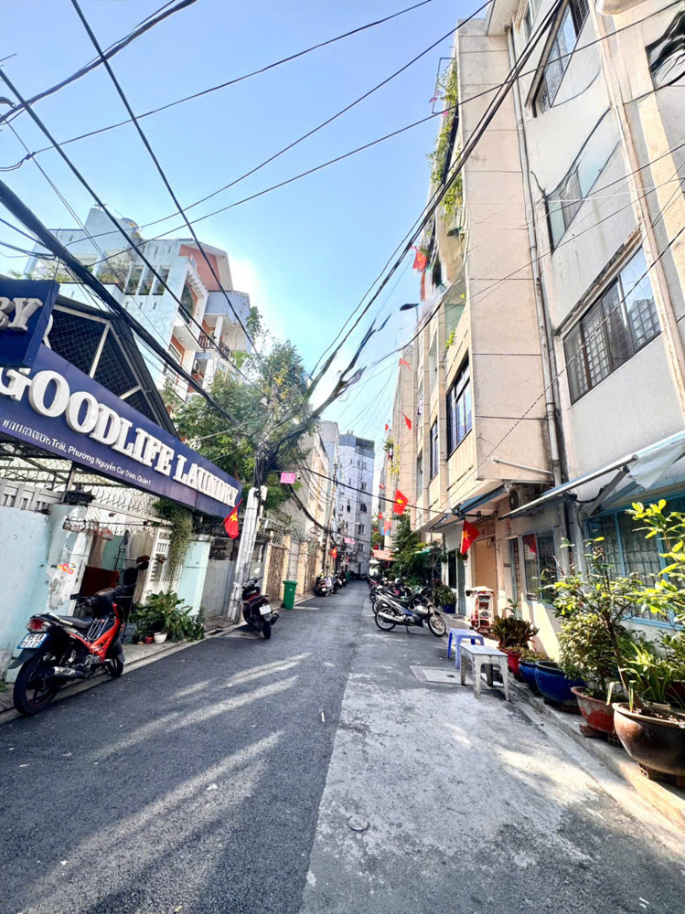 Bán Nhà 2 Tầng Goodlife Laundry Hxh Đ.nguyễn Trãi, Quận 1- Ngang Lớn 6M Nở Hậu Vuông 11,8M*16m- Chỉ