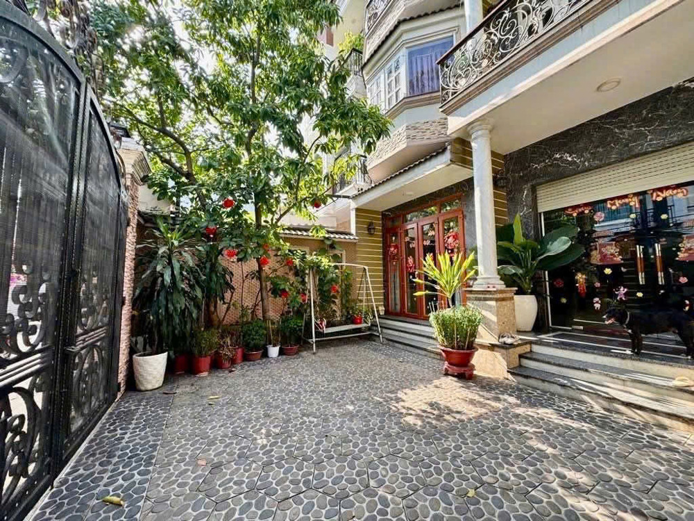 Nhà Đẹp – Giá Tốt Cần Bán Gấp Biệt Thự Tại Phường Bình Trưng Tây, Quận 2, Tp Hcm