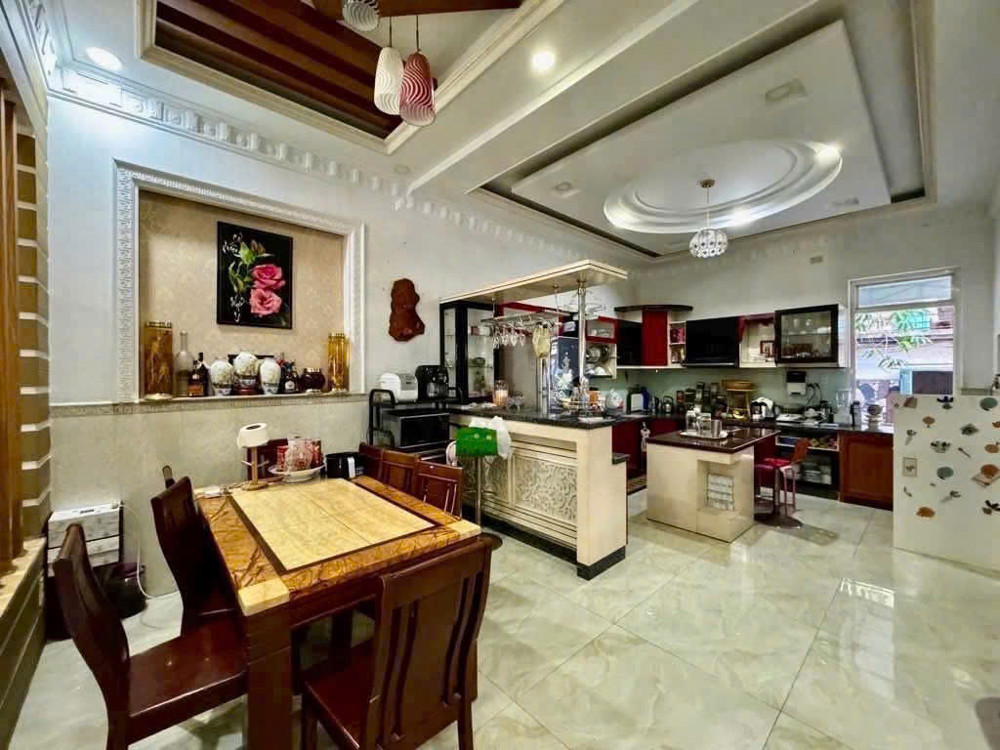 Nhà Đẹp – Giá Tốt Cần Bán Gấp Biệt Thự Tại Phường Bình Trưng Tây, Quận 2, Tp Hcm