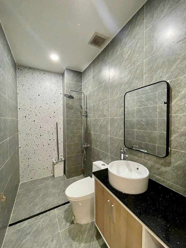 Quận 7 - Huỳnh Tấn Phát – Căn Hộ Dịch Vụ 4 Tầng – Dòng Tiền 60Tr/th – 87M² – 8.7 Tỷ