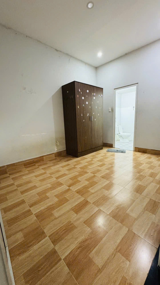 Quận 7 - Hẻm Xe Hơi Sát Nhà - Gần Mặt Tiền - 5 Tầng - Hoàn Công Đủ - 8Pn Tiện Làm Chdv - Đang Có