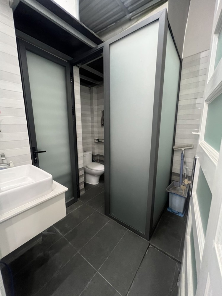 Bán Nhà 3 Tầng Đường Tam Châu Tam Bình Thủ Đức - 110M2 - Ngang 4.6M - Xe Hơi Vào Nhà - Giá 7.7 Tỷ