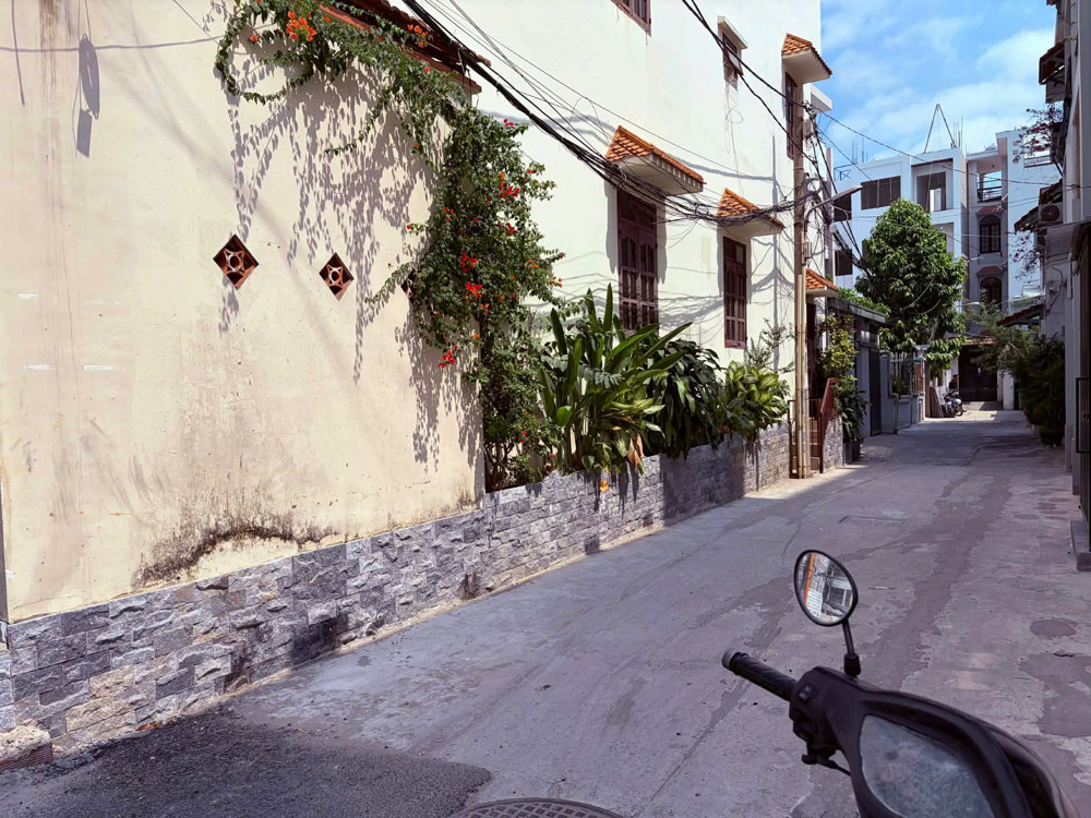 Đất Nơ Trang Long – Ngang 7M X 20 – 18.6 Tỷ, Đang Làm Dãy Trọ Tiện Xây