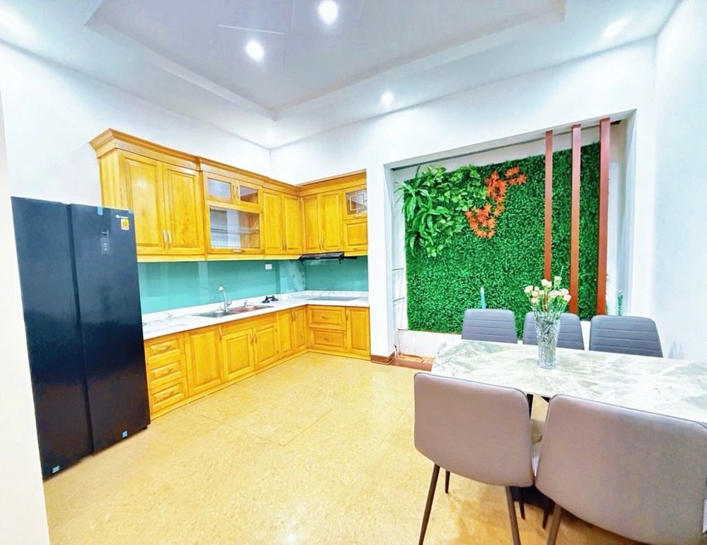 Nguyễn Khánh Toàn 50M X6 Tầng 14,860 Tỷ Nhà Đẹp,Cách Ô Tô 20M,Kinh Doanh