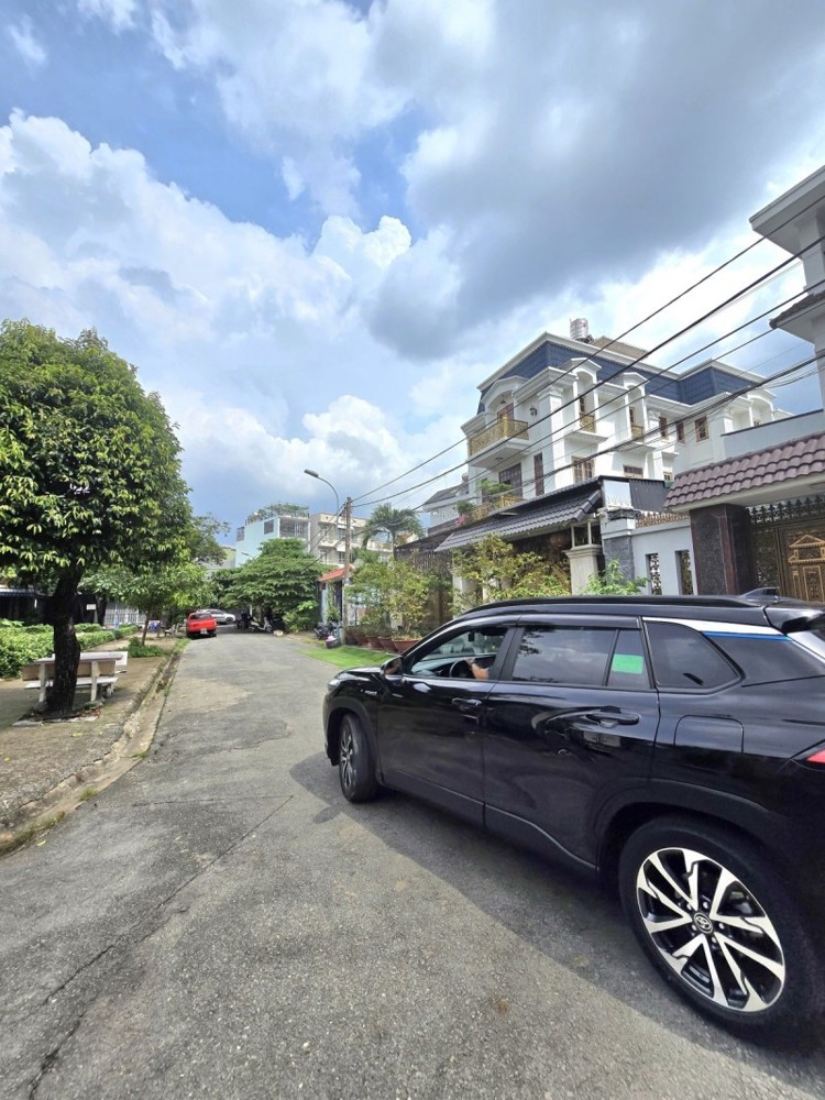 Bán Nhà Đường Linh Trung, Phường Linh Trung,Thủ Đức, Tp Hcm. Dt 80M2, 1 Tầng, Shr - Giá 8.45 Tỷ 