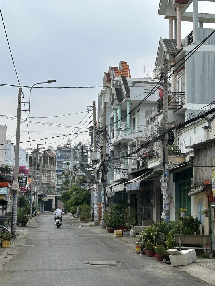 Bán Nhà Hxt Đường Bình Trị Đông, Bình Tân, 80M2, 4X20, 3 Tầng, 4Pn, Chỉ 5.5 Tỷ