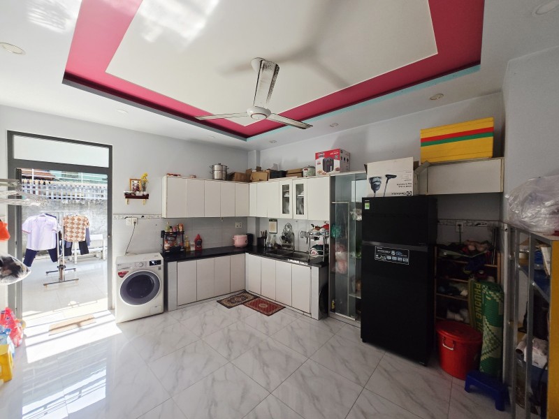 Bán Nhà Đường Ngô Chí Quốc, Bình Chiểu, Thủ Đức, Tp Hcm. Dt 86M2, 3 Tầng. Giá 6,05 Tỷ, Shr 