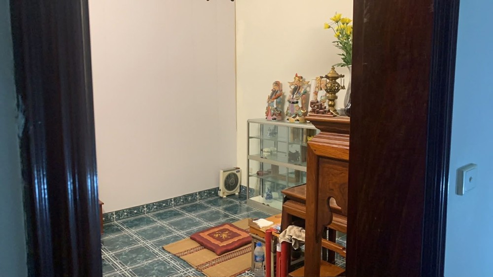 Chính Chủ Bán Nhà Trung Tâm Cầu Giấy 137M2 - 3 Tầng- Mặt Ngách Rộng, Ô Tô Đỗ Cách 15M