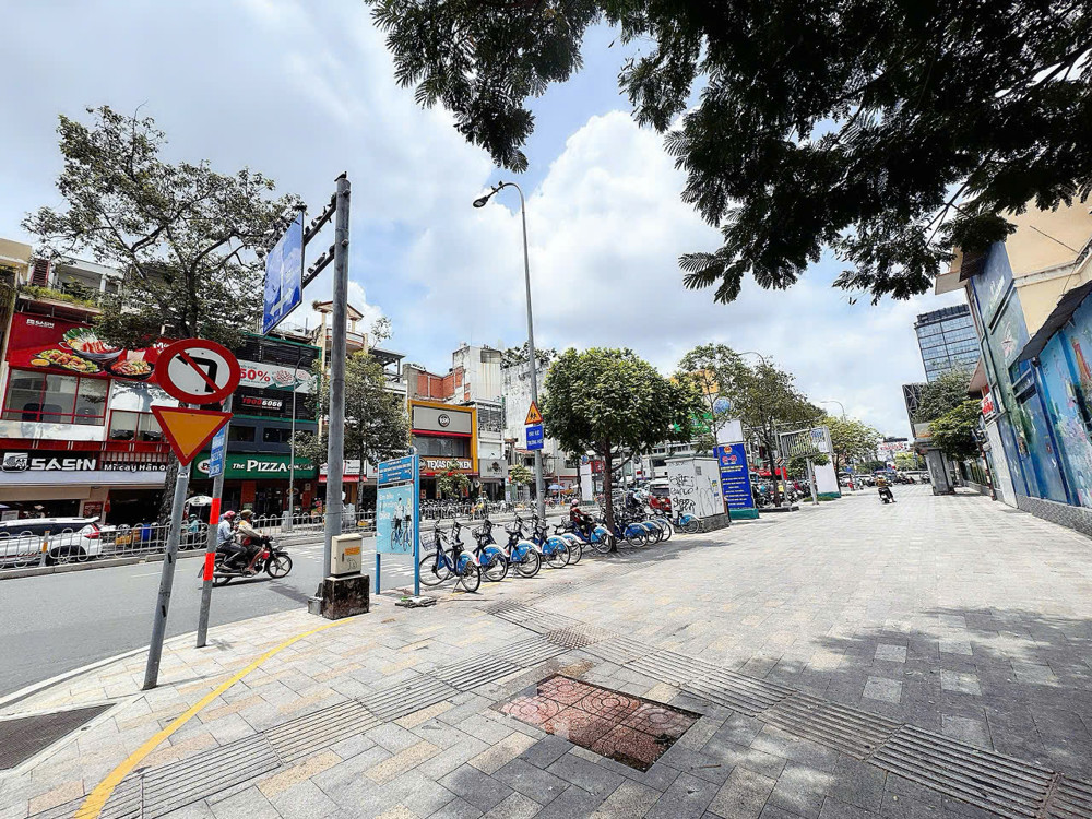 Bán Nhà 5 Tầng Mặt Tiền 30M Đ. Nguyễn Thái Học, Quận 1 - Vị Trí Đẹp Nhất Ngay Góc Trần Hưng Đạo* Lh