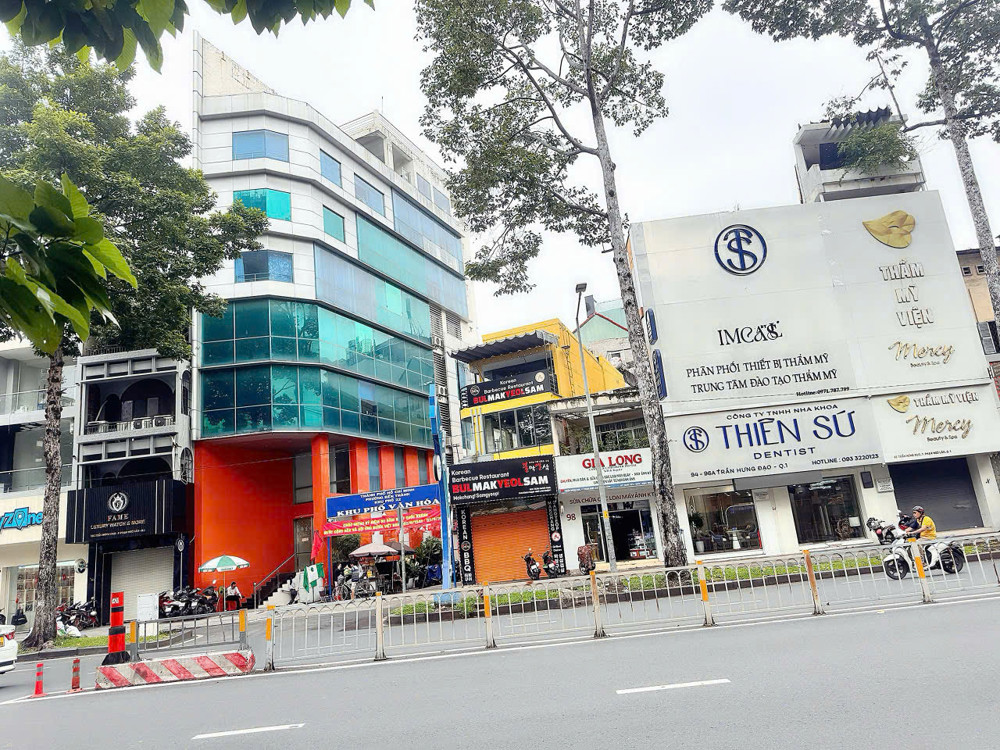 Bán Nhà 3 Tầng - Căn Góc 2 Mặt Tiền Kd Đường Trần Hưng Đạo, Quận 1 - Vị Trí Siêu Đắc Địa Ngay Góc