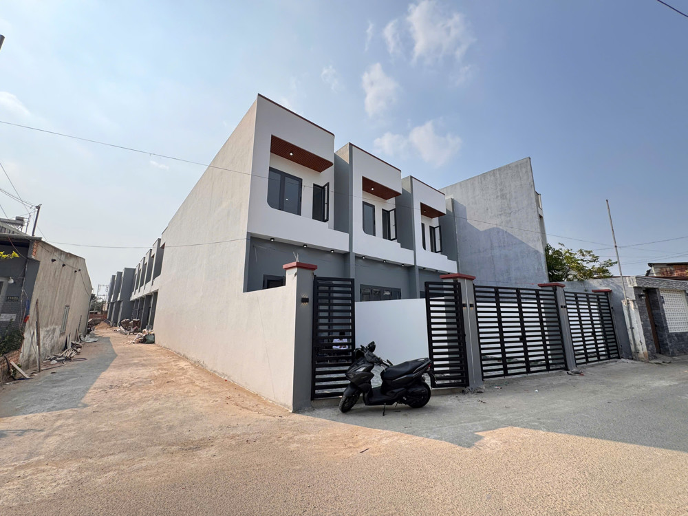 Tân Hòa, Biên Hòa – Chỉ 500Tr Sở Hữu Nhà Phố Full Nội Thất – Ngang 4.2M – Bank Hỗ Trợ 80% – Giá ~3