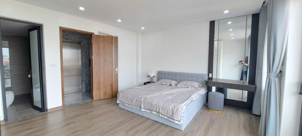 Bán Nhà Nguyễn Văn Linh 45M 6 Tầng Mt5.1m Thang Máy Gara Ô Tô Hơn 12 Tỷ