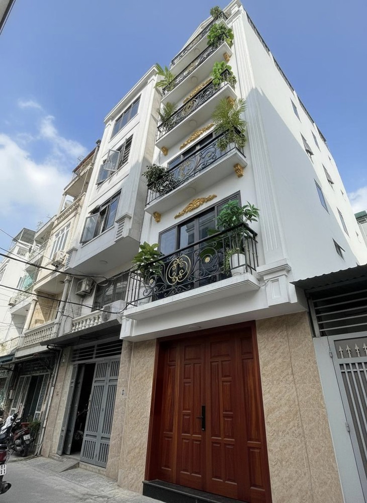 Giải Phóng - 36M2 X 6 Tầng Thang Máy Xịn - Ô Tô - 8.68 Tỷ