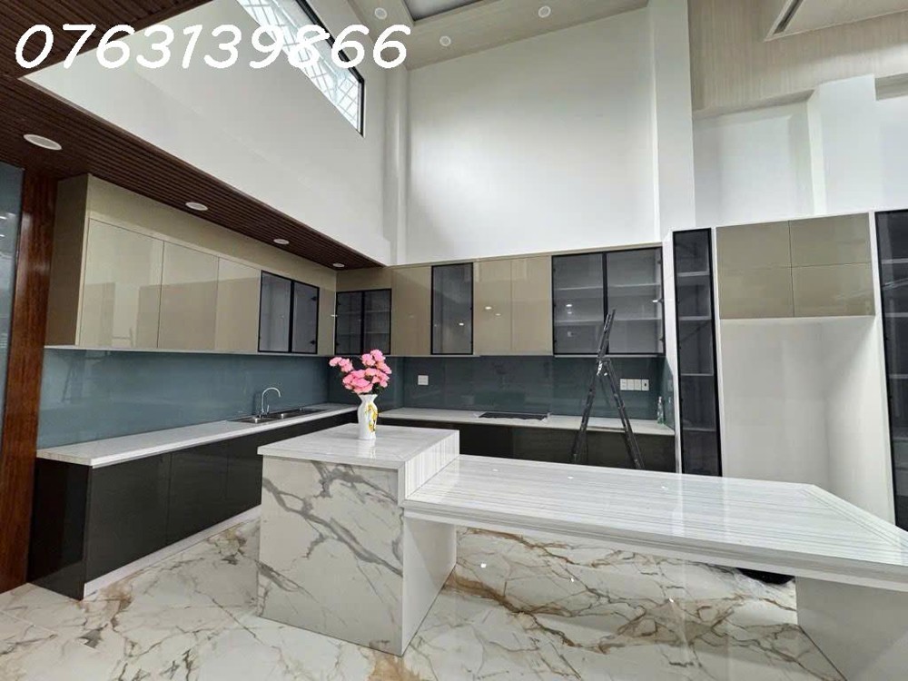 Hiếm ! Hơn 9 Tỷ- Nhà Phố Cao Cấp Có Hồ Bơi- Thang Máy- Ngang 7 X 14- Gần Trường Quốc Tế Aisvn