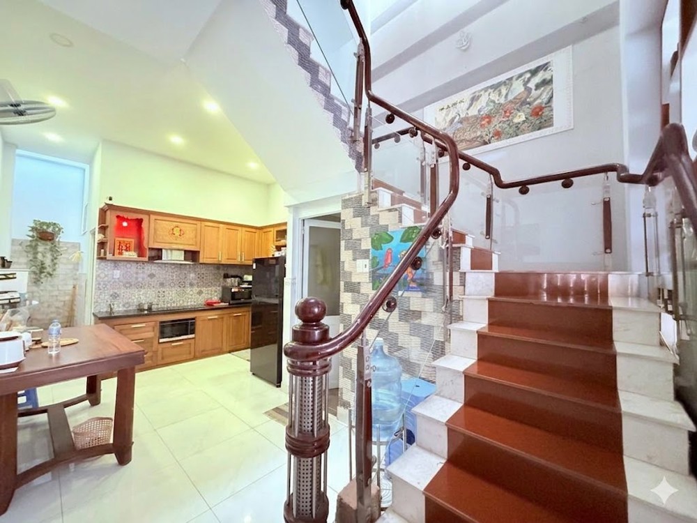 Bán Nhà Hẻm Xe Hơi Bờ Bao Tân Thắng Tân Phú, 64M² (4X16), 3 Tầng, 4Pn, Gần Aeon Mall Chỉ 8.6 Tỷ