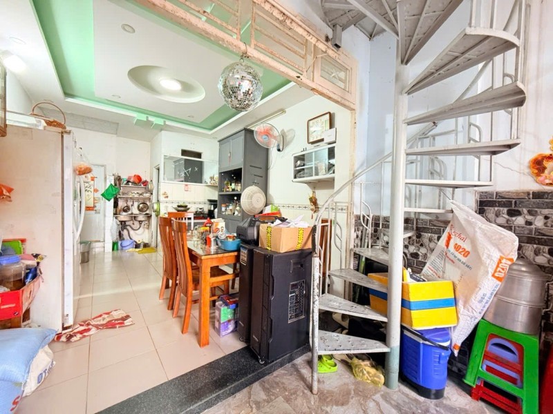 Bán Nhà Đường Trần Thị Điệu, Phước Long B, Q9, Thủ Đức, Tp Hcm. Dt 120M2, 6Pn, Sổ Hồng. Giá 7.1 Tỷ