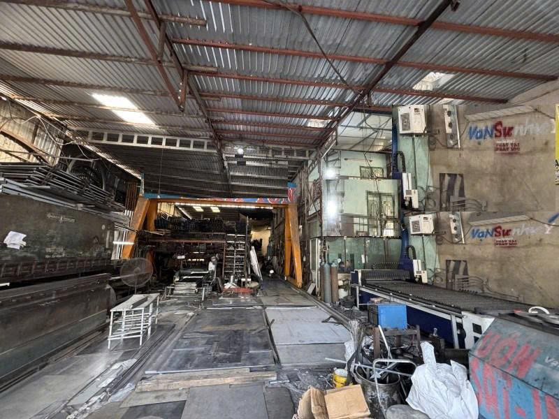 Bán Nhà Mặt Tiền Tỉnh Lộ 10 - Gần Khu Tên Lửa, 23X70m, 900M2, 3 Tầng, Thu 160Tr, 68 Tỷ