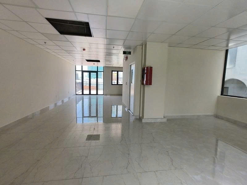 Bán Nhà Mặt Tiền Hồ Hảo Hớn - Giao Trần Hưng Đạo, 7X26m, 6 Tầng- 1008M2 Sàn, 115 Tỷ