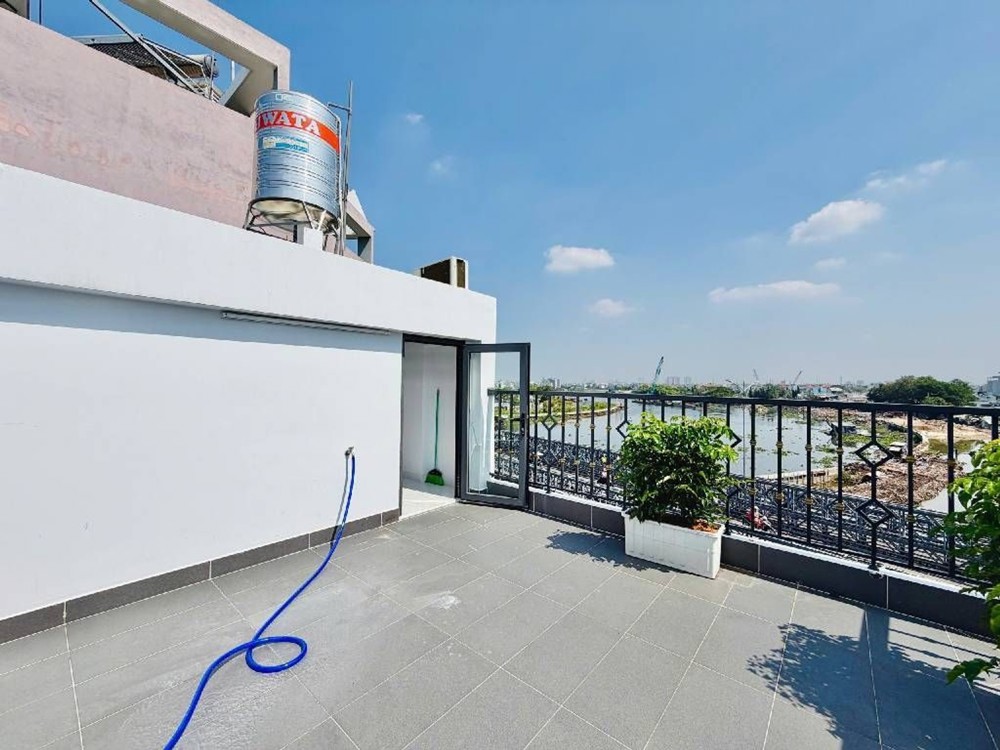 Siêu Phẩm Nhà Mới 5 Tầng – View Sông Cực Hiếm – Dtsd 143M² - Sổ Vuông A4 - Ngay Cityland - Giáp