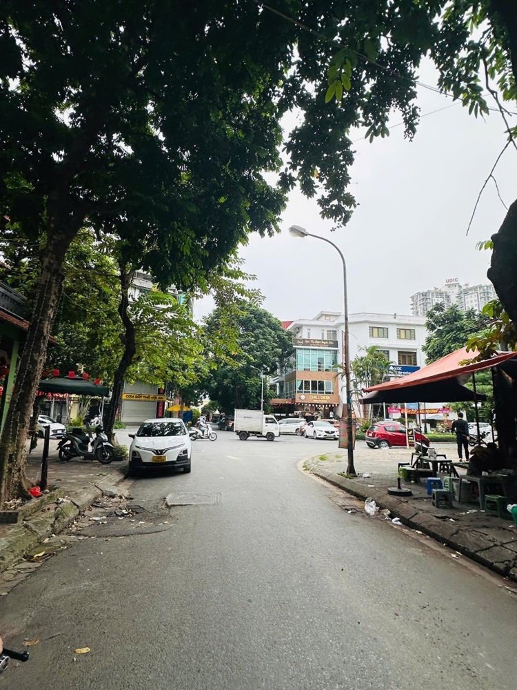 Bán Siêu Phẩm Mặt Phố Nguyễn Bá Khoản 85M2 - Vị Trí Đắc Địa Trung Yên - View Thoáng - Giá 45.8