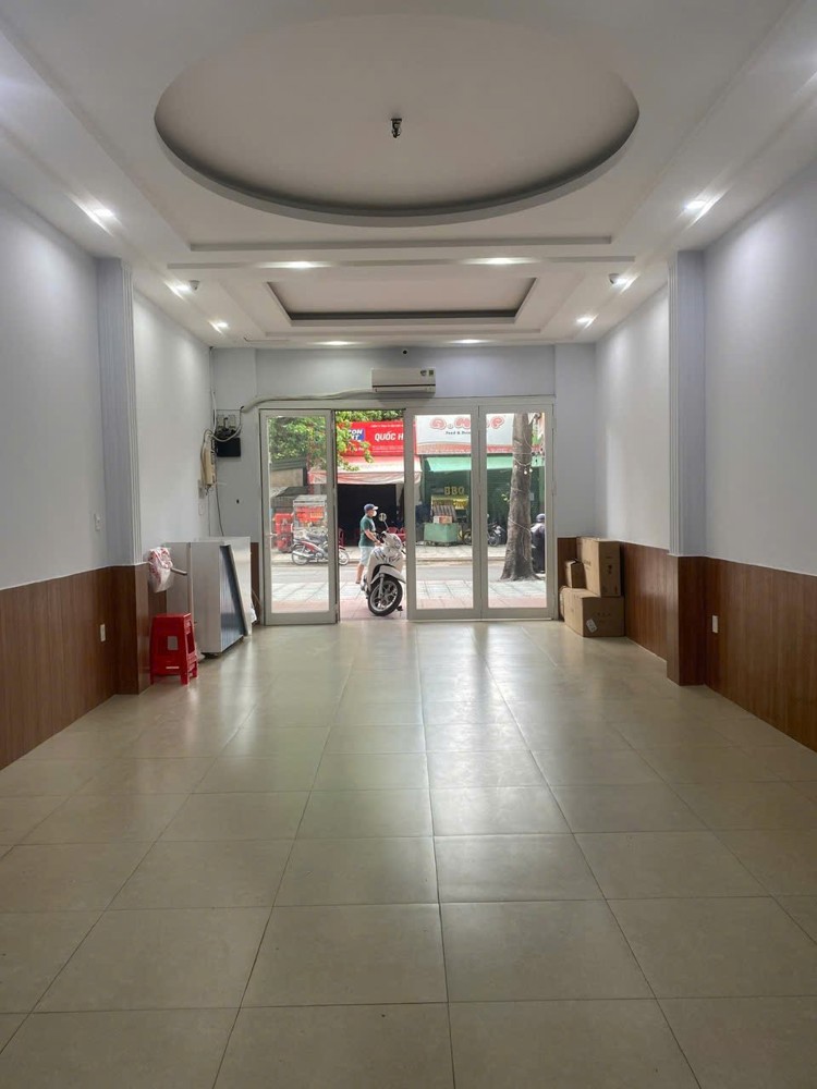 Cho Thuê Nhanh Mặt Bằng Vị Trí Tại Đường Thành Thái, Phường 14, Quận 10, Tp Hồ Chí Minh