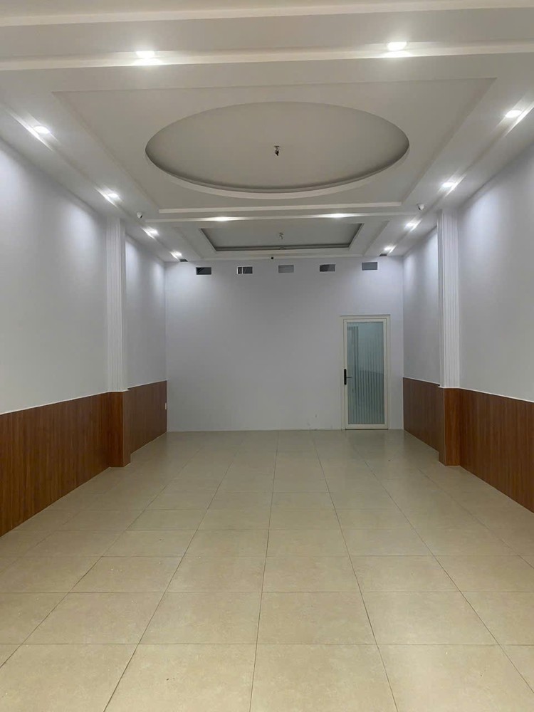 Cho Thuê Nhanh Mặt Bằng Vị Trí Tại Đường Thành Thái, Phường 14, Quận 10, Tp Hồ Chí Minh