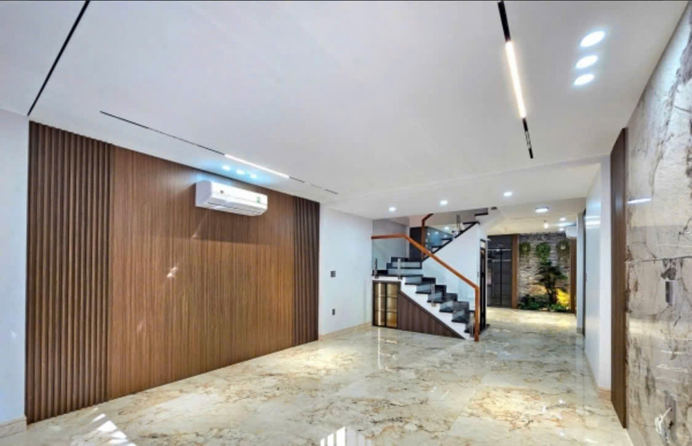 Bán Nhà 4 Tầng Hiện Đại Đầu Lê Lai – Ô Tô Vào Nhà – Gần Công Viên – Giá 7,2 Tỷ