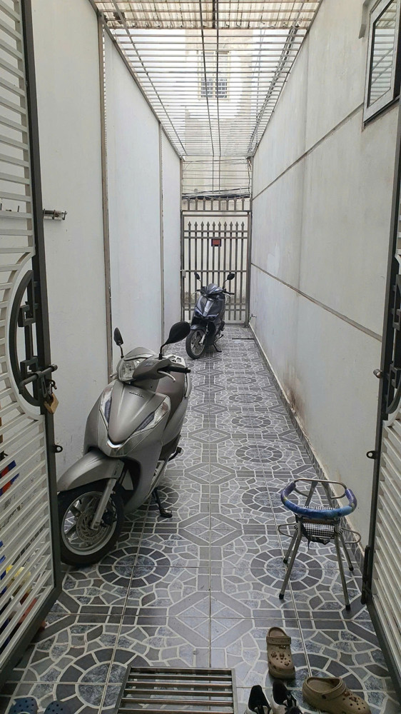 Bán Nhà Phố Đông Khê - 41M 3 Tầng - Sân Cổng Riêng - Giá 3.25 Tỉ