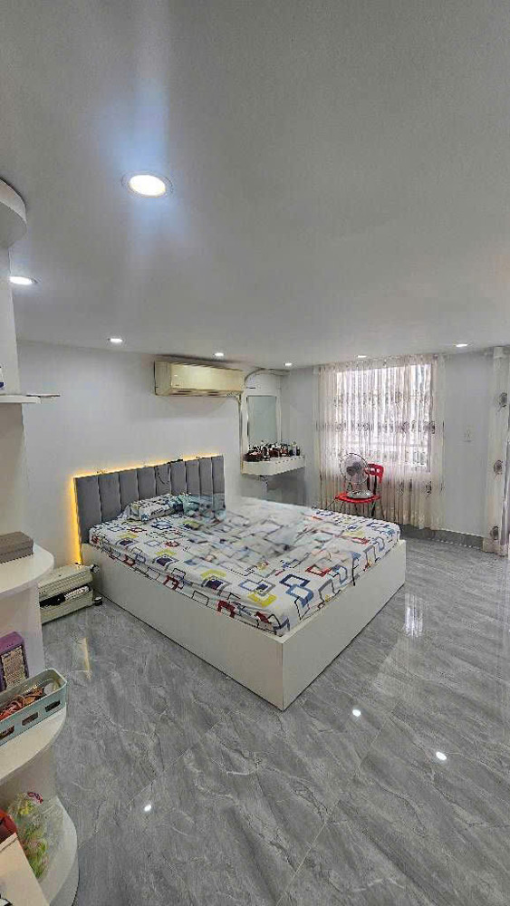 Nhà Mới 3 Tầng, Hẻm Thông, Giáp Quận 7 – Huỳnh Tấn Phát, 4 Tỷ 350