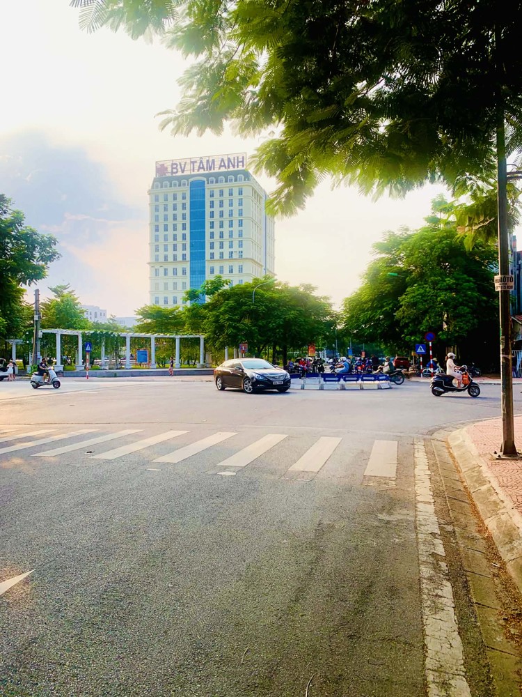 Mặt Phố Hoàng Như Tiếp, 75M X 5 Tầng, Mặt Tiền 9.5M, Dòng Tiền Ổn Định