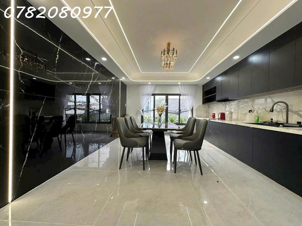 Nhà 5 Tầng – Xây Mới 100% - Full Nội Thất Cao Cấp - Đẹp Như Tranh - Giá 7.6 Tỷ Tại Bình Tân : Ai