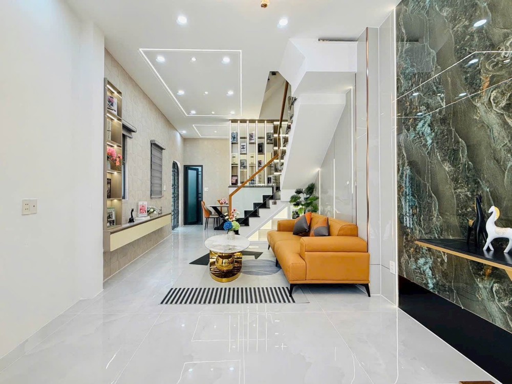 Tiềm Năng Tăng Giá Cao - Căn Góc 2 Mặt Thoáng - Ô Tô Tới Cửa - 4 Tầng Mới, Sân Thượng - Tặng Full