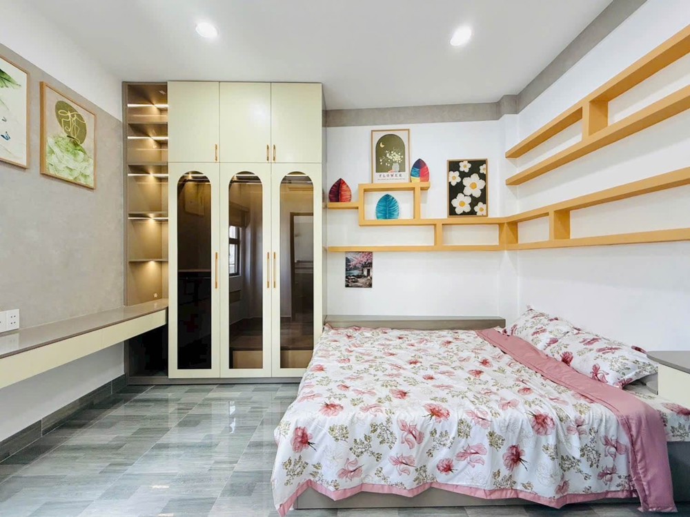 Tiềm Năng Tăng Giá Cao - Căn Góc 2 Mặt Thoáng - Ô Tô Tới Cửa - 4 Tầng Mới, Sân Thượng - Tặng Full