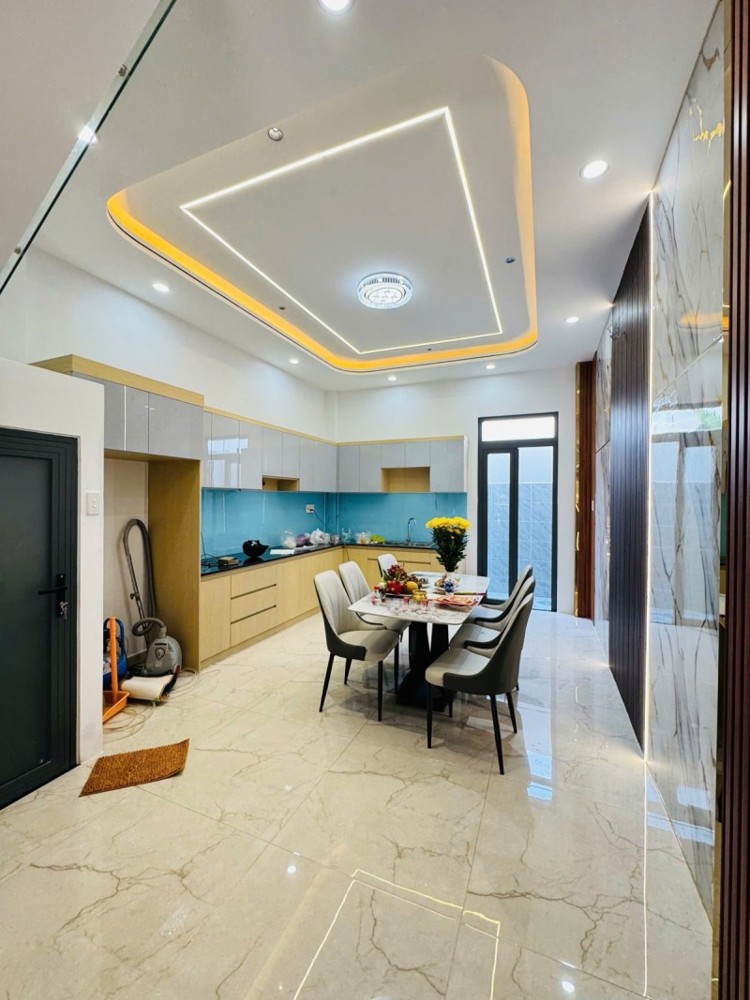 Bán Nhà Lã Xuân Oai, Long Trường, Q9, Thủ Đức, Tp Hcm. Dt 54M2, 4 Tầng, Shr - Giá 6.7 Tỷ